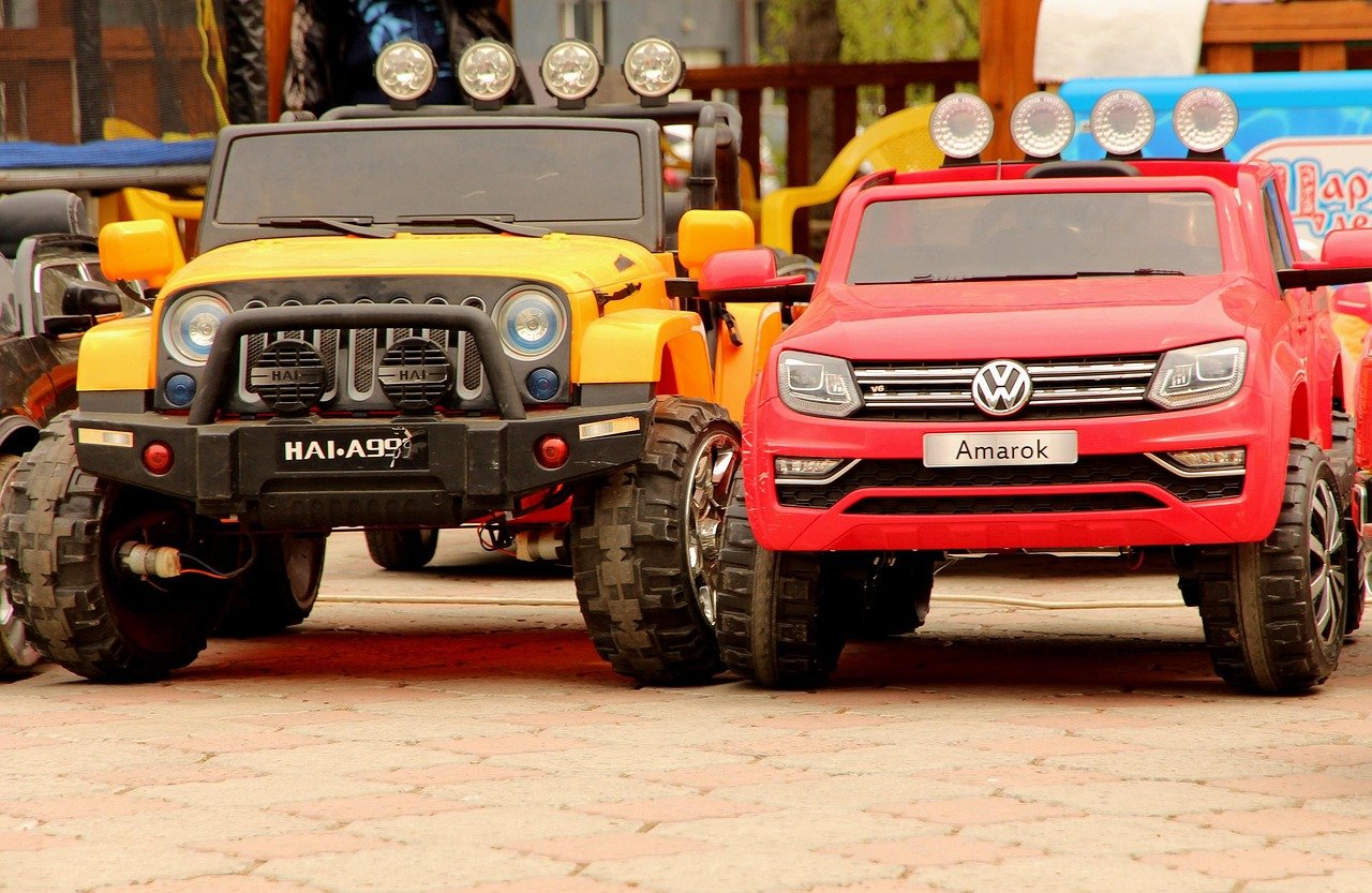 cars, baby cars, toy, typewriter, car wallpapers, childhood, game, skating, hire, car, miniature, entertainment, plastic, joy, vacation, not man, bright, colorful